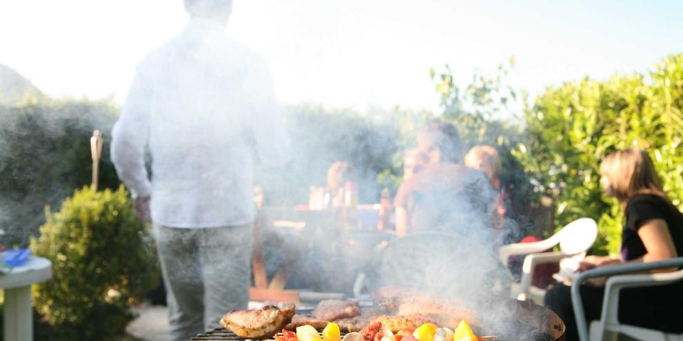 Grillen-Rauch-AdobeStock_14916112