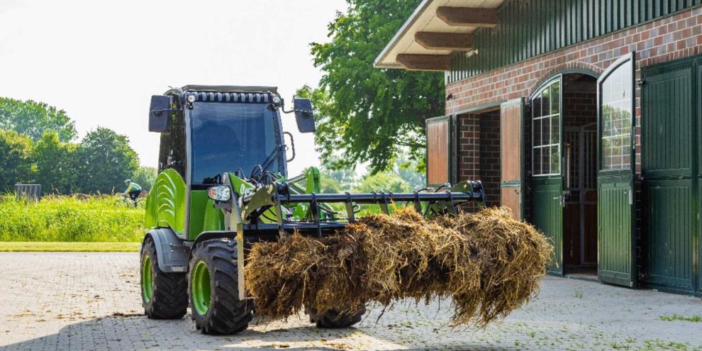 Mit der neuen Agrarline bietet Weycor ein speziell auf die Landwirtschaft abgestimmtes Portfolio. Acht Modelle – sieben Radlader und ein Teleskopradlader – decken vielfältige Einsätze ab.