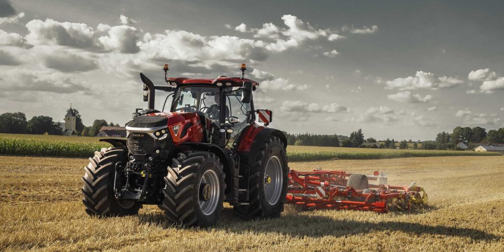 Das ist der neue Case IH Optum 440 mit neuem Design. Mit 435 PS der stärkste Optum-Traktor.