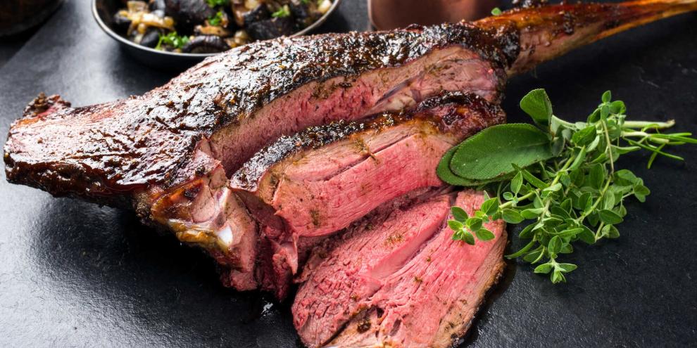 Die Hälfte der Deutschen isst regelmäßig Wildfleisch. Die Hälfte der Deutschen isst regelmäßig Wildfleisch.