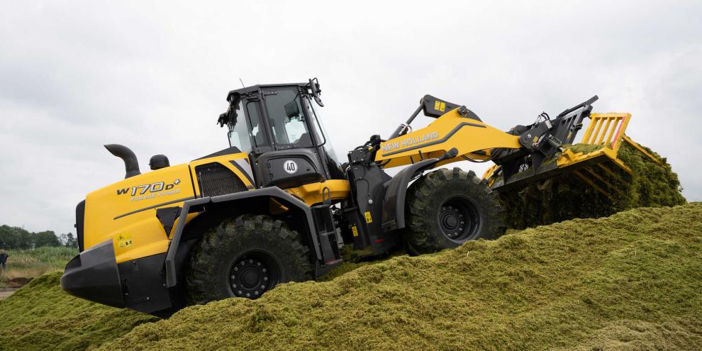 Der W170D+ Forage Power von New Holland ist eine Weiterentwicklung des Radladers W170D. Der W170D+ Forage Power von New Holland ist eine Weiterentwicklung des Radladers W170D.