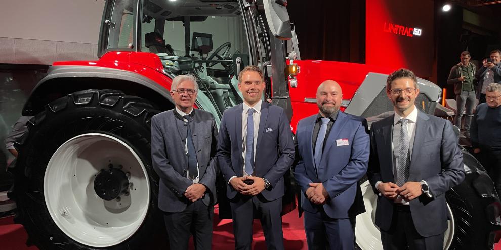 Der österreichische Traktorenhersteller Lindner präsentiert seinen stärksten Traktor Lindner Lintrac 160.