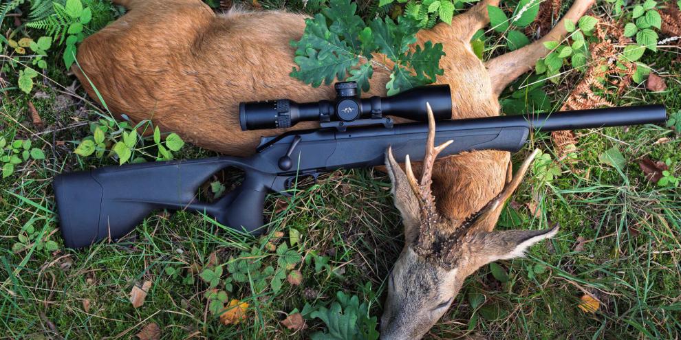 Im Test schlug sich die Blaser R8 Ultimate Silence BLACKOUT gut.