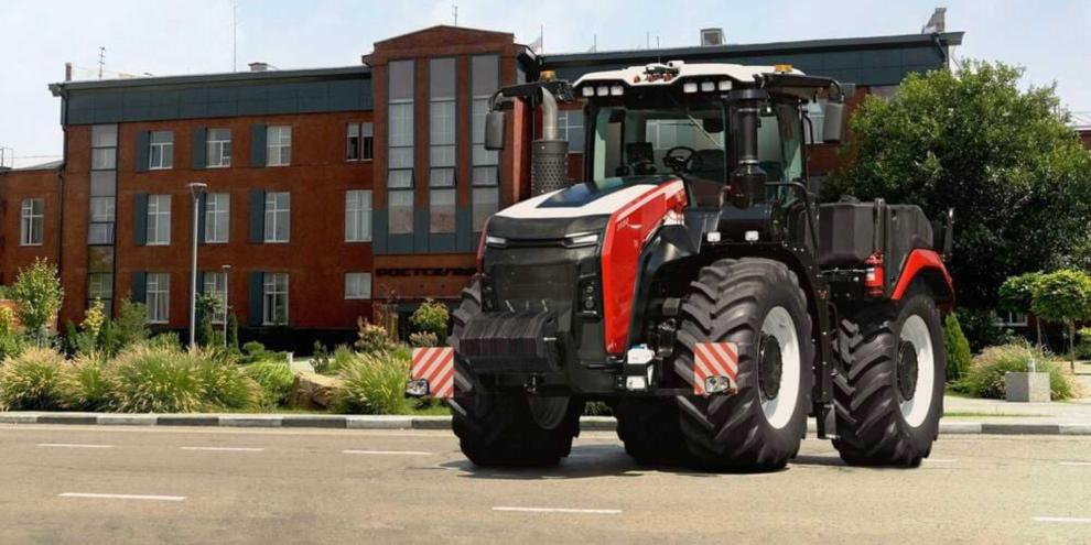 Der russische Hersteller Rostselmash stellt eine eigens entwickelte Großtraktoren-Baureihe vor. Spitzenmodell ist der 3580.