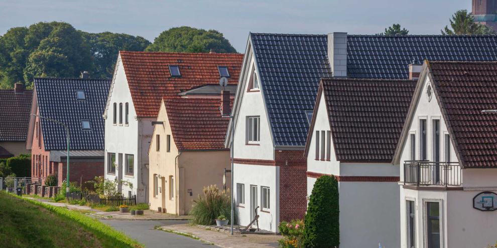 Einfamilienhäuser-AdobeStock_641301843