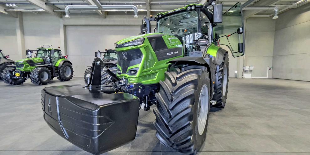 Kein Update, sondern von Front bis Heck neu: Die Serie 8 ist die neue Baureihe von Deutz-Fahr.