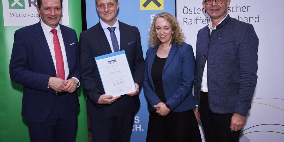 Artur Riegler Verleihung Josef-Steininger-Urkunde