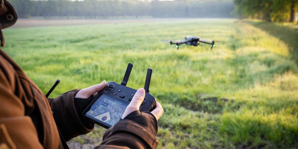 Im Jahr 2025 förderte das Bundesministerium für Landwirtschaft, Ernährung und Heimat (BMLEH) 632 Drohnen mit einem Fördervolumen von insgesamt 2,45 Millionen Euro (Symbolbild).