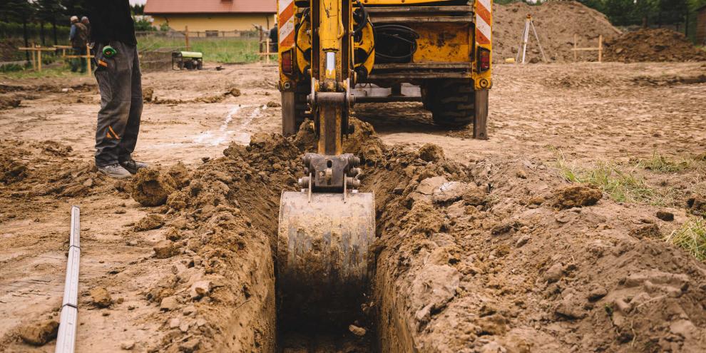 Bauarbeiten-Grundstück-AdobeStock_507541082