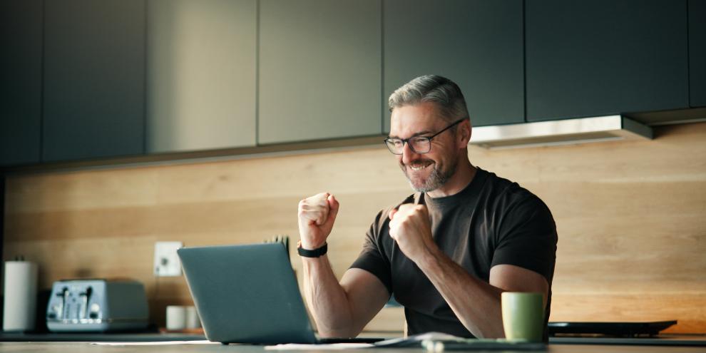 24 Gewinner des forstpraxis-Adventsgewinnspiels konnten sich auch 2025 wieder freuen.