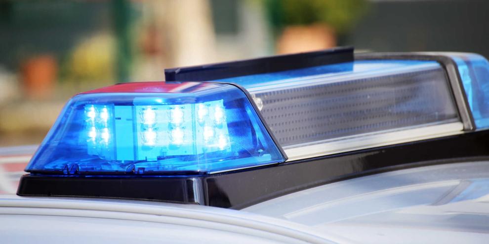 Durch Zufall fand die Polizei scharfe Munition an einer Autobahn.