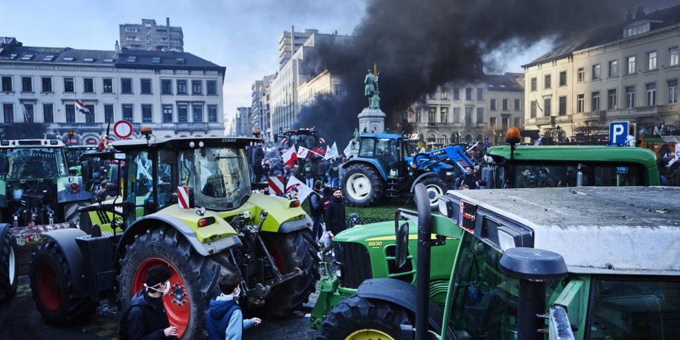 Landwirte protestieren am 18. Dezember 2025 in Brüssel.