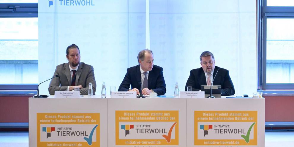 Die Initiative Tierwohl bietet Schweine- und Geflügelmästern jetzt auch Programme für die Haltungsstufen 3 und 4.