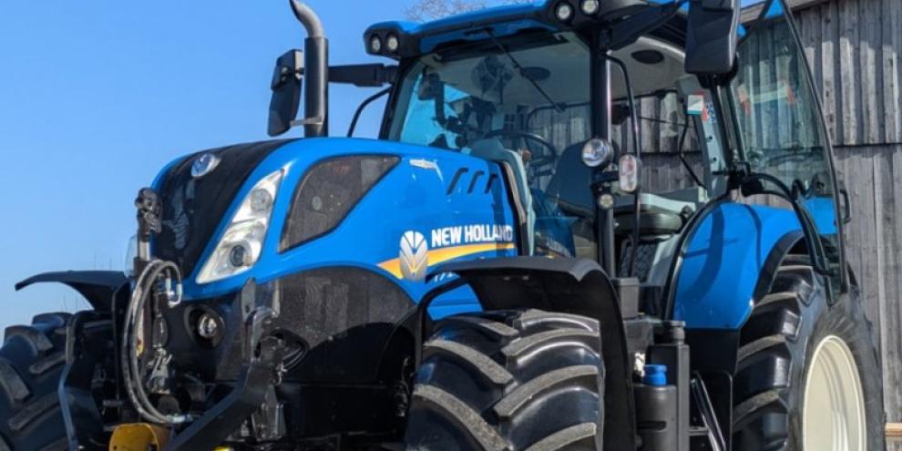 New Holland T 7.210 Traktor
