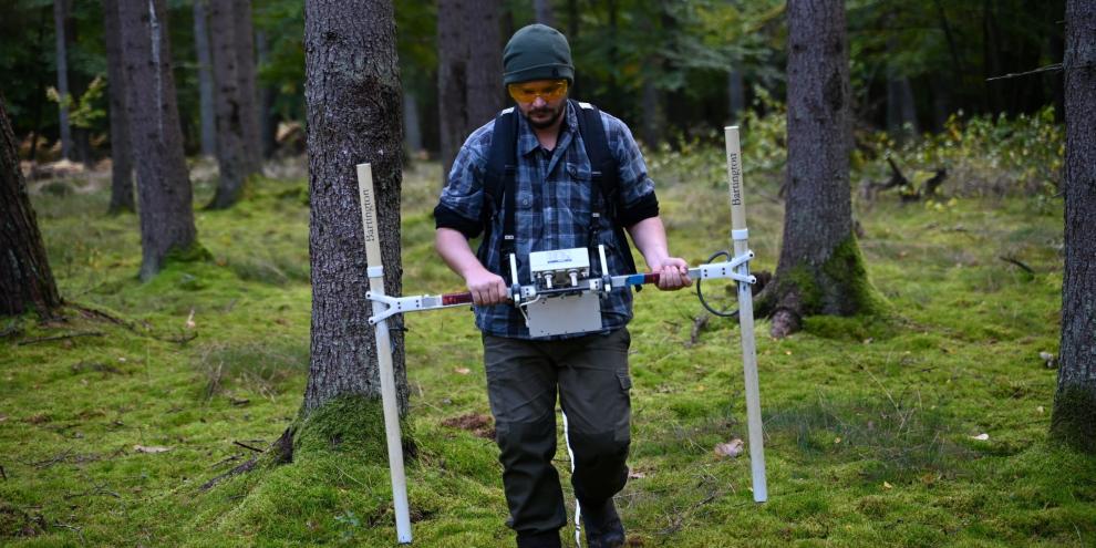 Nicht-invasive Forschung ohne Bodenverwundung nach der Stadt Stolzenberg im Nordwesten Polens.