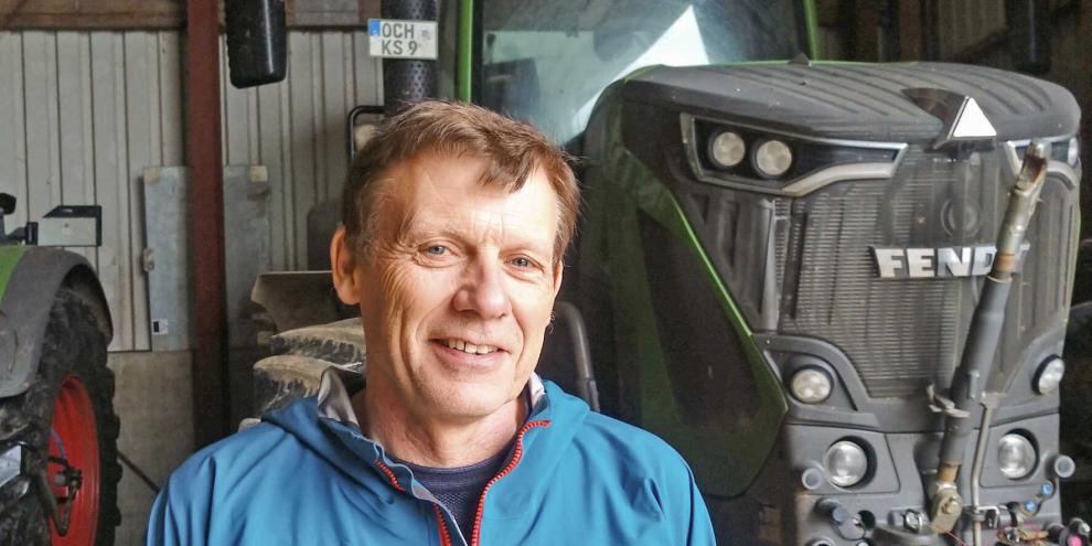 Als einer der ersten kaufte Gerhard Dettelbacher für seine Maschinengemeinschaft einen Fendt 926 Vario.