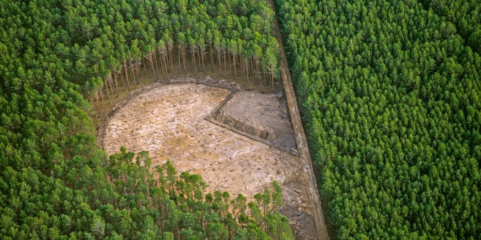 Dieses Grundstück wurde für den Bau einer Windenergieanlage vorbereitet. Bereits in dieser Phase ist auf eindeutige Regelungen zu achten.