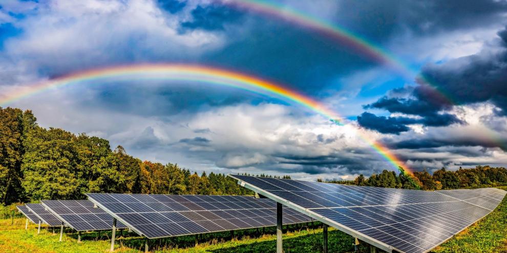 Mehr Erträge mit Photovoltaik: Warum Solarparks für Flächeneigentümer ein starkes Standbein sind