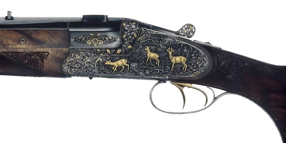 Hier mit Sondergravur von Roland Schmidt: So eine Krieghoff-Bockwaffe „Ulm Primus Exklusiv“ wurde in reiner Manufakturarbeit ganz nach individuellen Kundenwünschen gefertigt.