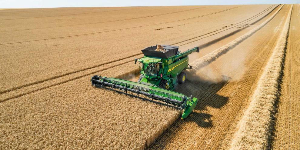 Die Umsätze von John Deere mit Großmaschinen und Präzisionslandtechnik sind im zweiten Quartal gesunken.