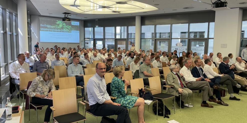 Auf dem AGDW Waldsymposium wurden deutliche Veränderungen an der Wiederherstellungsverordnung gefordert.