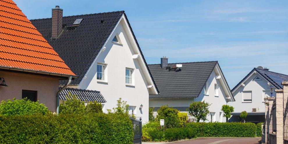 Einfamilienhäuser-AdobeStock_837350521