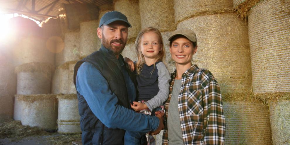 Auch für landwirtschaftliche Familien kann die Mütterrente 3 wichtig werden. Wichtig ist, dass die Kindererziehungszeiten richtig im Rentenkonto hinterlegt sind.