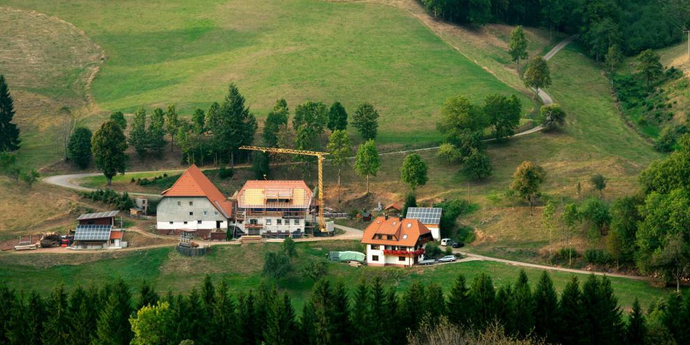 Bauernhof-Baumaßnahmen-AdobeStock_120851329