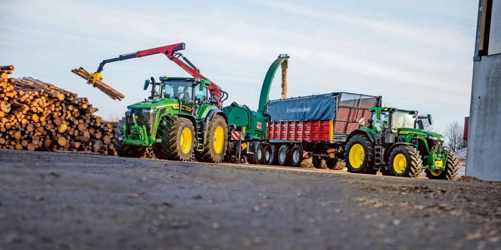 John Deere lüftet die technischen Details zu seinen Neuheiten für das Modelljahr 2027: Im Fokus stehen der lang erwartete 6R 260, eine deutlich aufgewertete 6M-Baureihe und ein Update für die 8R-Serie mit mehr Komfort, mehr Digitalisierung und mehr Zugkraft.