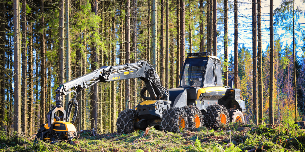 Ein Kamerateam ist zu Besuch bei Ponsse in Finnland. Sie zeigen, wie dort ein Vollernter gebaut wird. (Symbolbild)