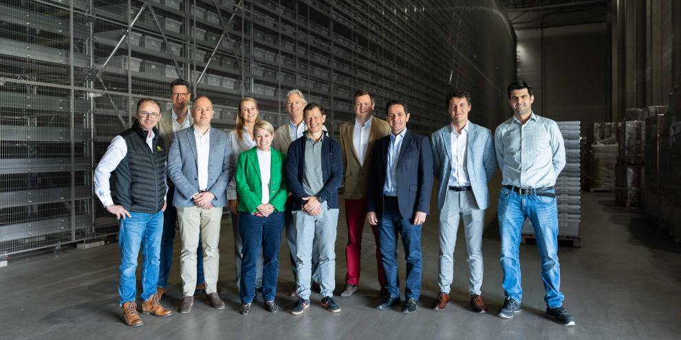 Im Team von ExtraParts finden sich Mitarbeiter von Kramp und John Deere.