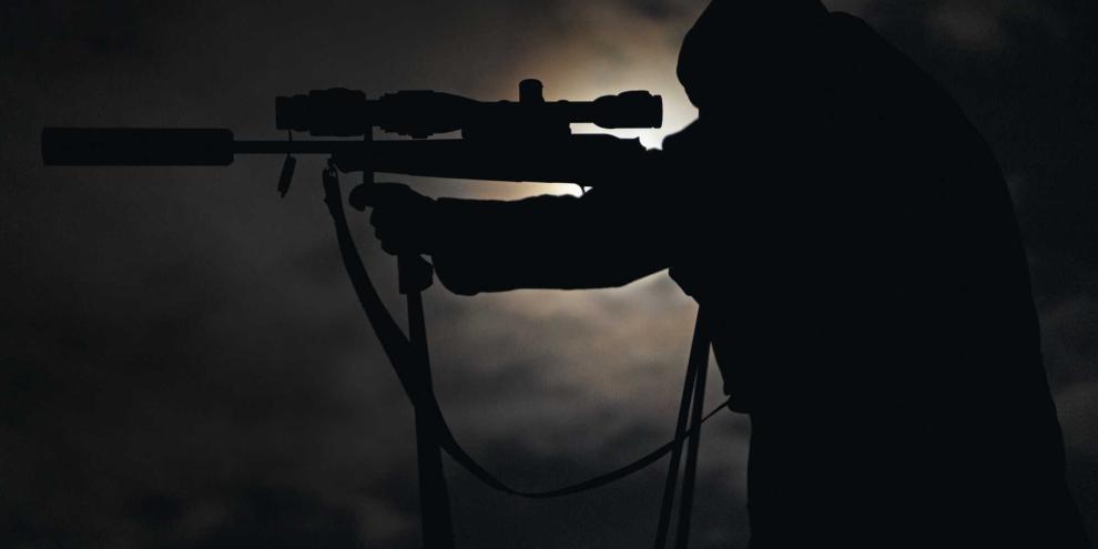 Eine abendliche Jagd auf Schwarzwild nahm für einen Jäger kein gutes Ende.