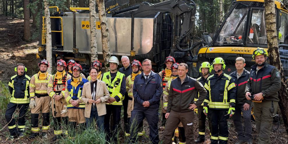Indienstellung vom Fire Fighter im Regionalforstamt Rureifel-Jülicher Börde.