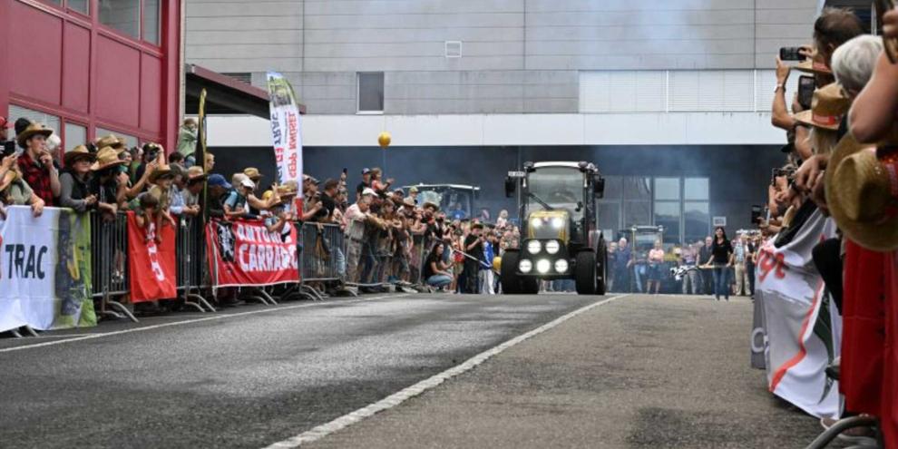 Der vollelektrische Rigitrac SKE 40 von Knüsel beschleunigte bei der Rekordfahrt laut Hersteller in 2,97 Sekunden von 0 auf 40 km/h.