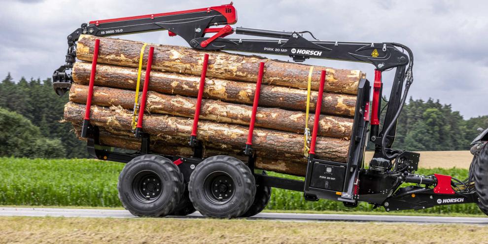 Der Pirk 20 gehört zum aktuellen Forsttechnik-Programm von Pirk. Neben dem 20-t-Rückewagen bietet das Unternehmen auch ein 16-Tonnen-Modell und eine Forstmulde an.