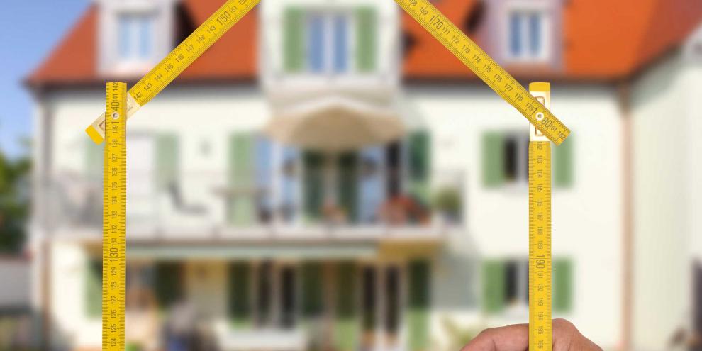 Haus-geteilt-AdobeStock_2114743375