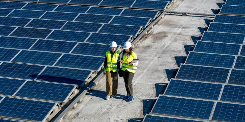 Solarpark-AdobeStock_1769121245