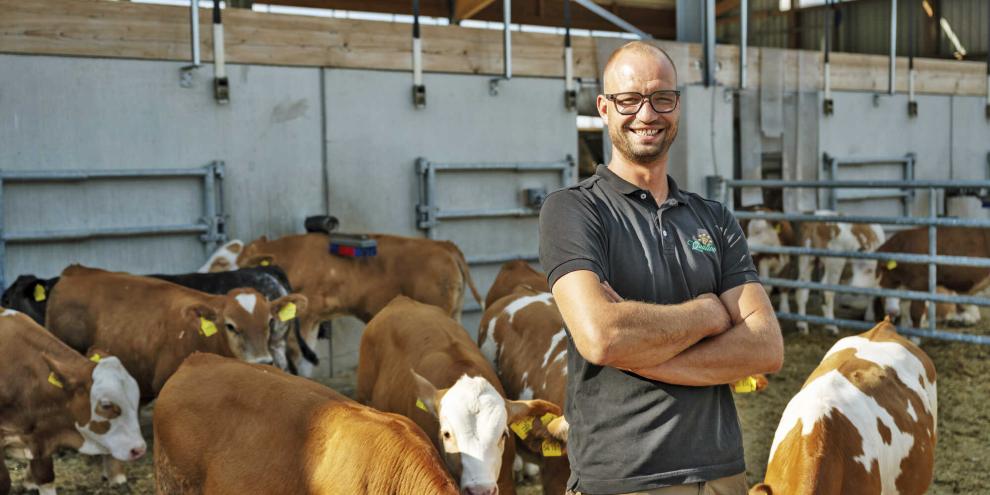 Stefan Russ aus Lottstetten in Baden-Württemberg gewinnt den Sonderpreis der Initiative Tierwohl, der zum ersten Mal im Rahmen des CERES AWARD vergeben wurde.