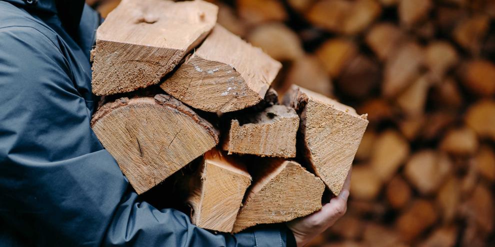 Brennholzpreise-2026-AdobeStock_386171047