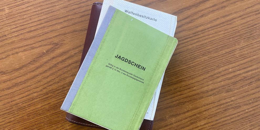 In Sachsen-Anhalt verloren zwei AfD-Mitglieder ihre waffenrechtliche Erlaubnis. Darunter war auch eine Jägerin.