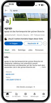 Abbildung: Ein Smartphone mit der Ansicht des LinkedIn-Kanals