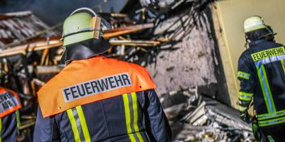 Bei einem Großbrand in Wulfertshausen/Lks Aichach-Friedberg sind am Wochenende 900 Schweine ums Leben gekommen (SYMBOLBILD).