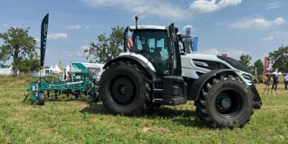 Bodenbearbeitung, insbesondere Unkrautbekämpfung gehört zu den Dingen, die sich konventionelle Landwirte von Ökolandwirten anschauen können.