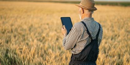 Landwirtschaftliche Altenteiler können sich auf eine Rentenerhöhung freuen.