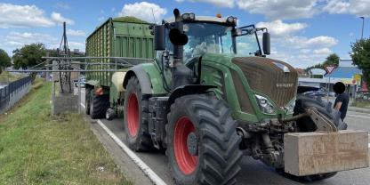 Ein Fendt Traktor nach einem Unfall