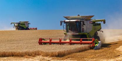 Claas und John Deere bei der Ernte