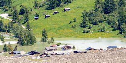Große Teile sind zerstört: Blatten im Lötschental nach dem Felssturz im Mai 2025. 