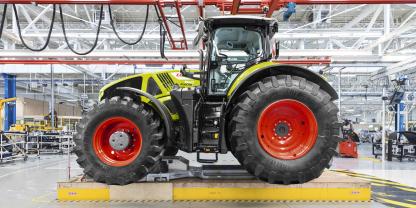 Claas baut in Le Mans Traktoren
