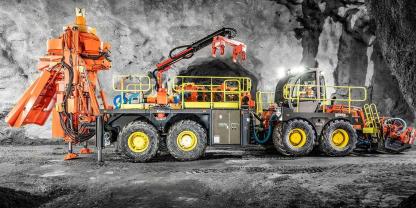 Ein John Deere Forwarder in einer Mine