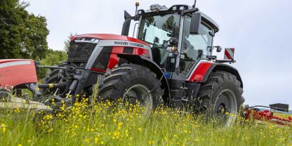 Die neue Serie MF 8S Xtra von Massey Ferguson baut auf MF 8S auf.
